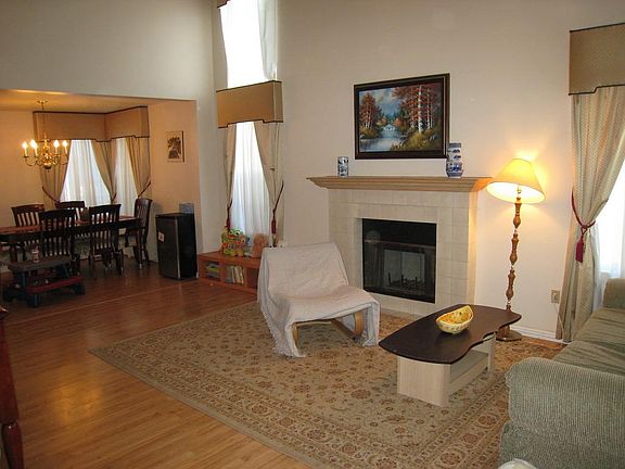 2nd image of 7594 Wallingford Ct