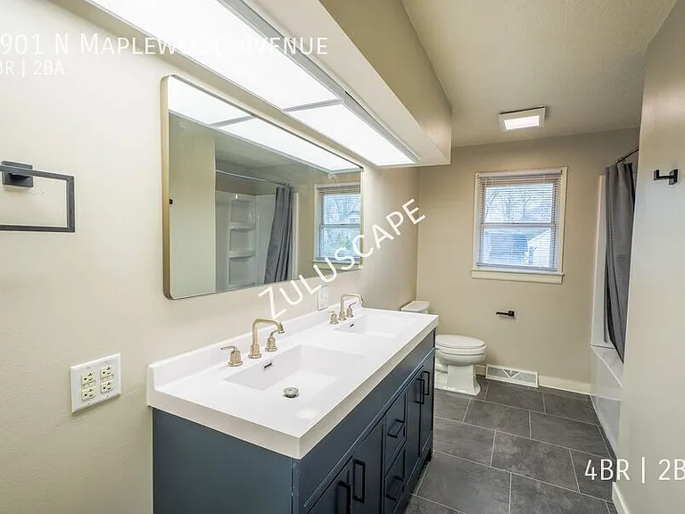1901 N Maplewood Ave — Photo 15