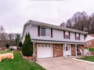 2003 Chapel Hill Ln, Charleston, WV 25312