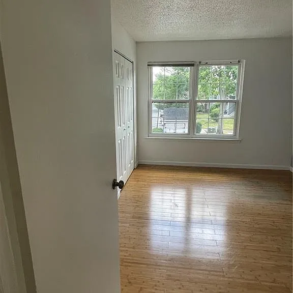 53 Taylor Dr — Photo 11