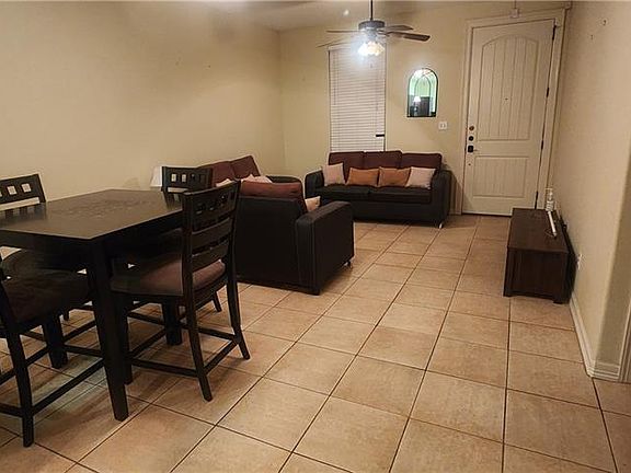 3rd image of 3135 Regal Dr APT B