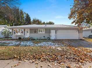 401 Papermaker Dr, Kimberly, WI 54136