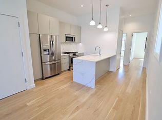 32-29 32nd St FLOOR 2, Astoria, NY 11106