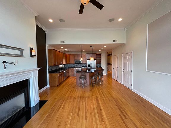 5th image of 5106 N Lincoln Ave #3S