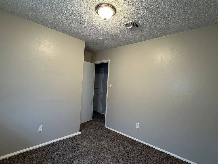 3310 SW Salinas Dr — Photo 7