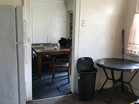 3rd image of 882 E 131st St #884