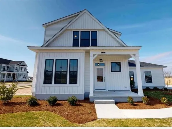 322 Arbormoor Ln, Moyock, NC 27958