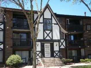 13616 S Lamon Ave APT 406, Crestwood, IL