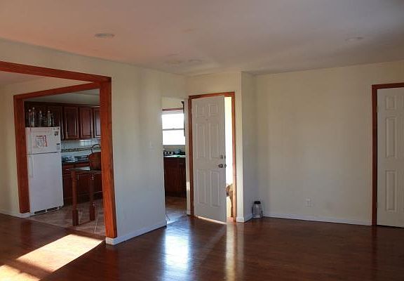 2nd image of 14311 Caney Ln