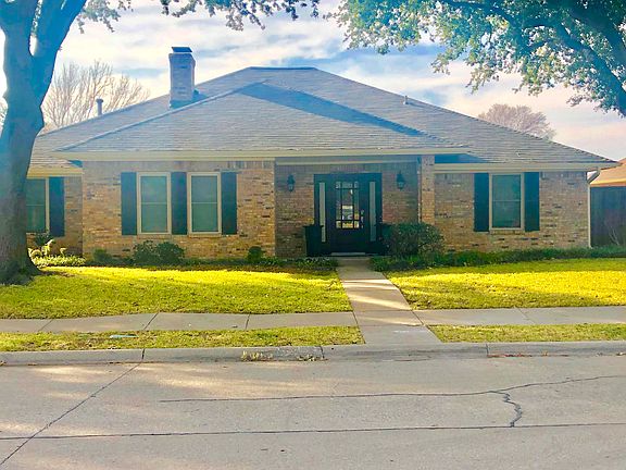 2nd image of 1615 Silverleaf Dr