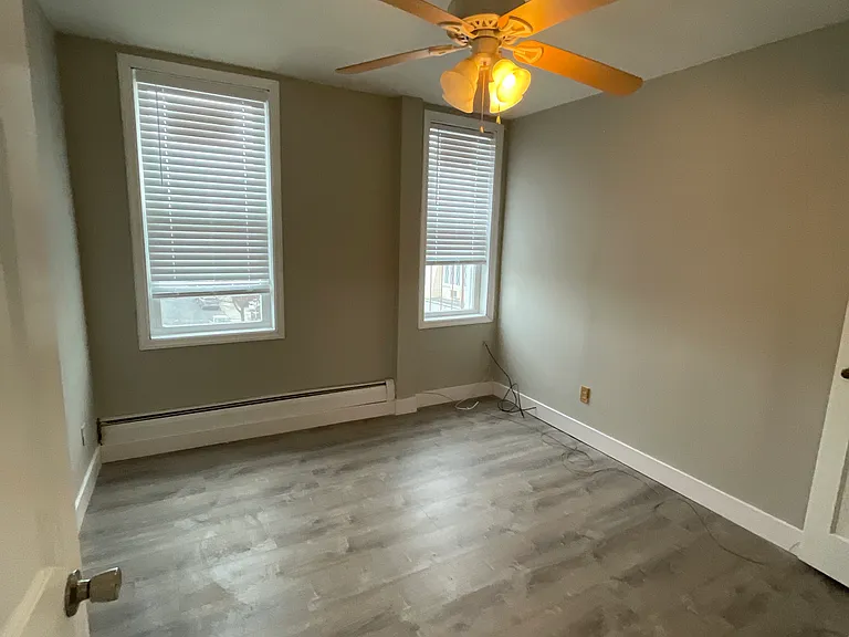 188 Avenue F #6 — Photo 6