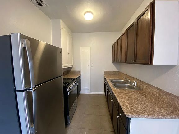 3rd image of 1443 N Alvarado St #1443-104