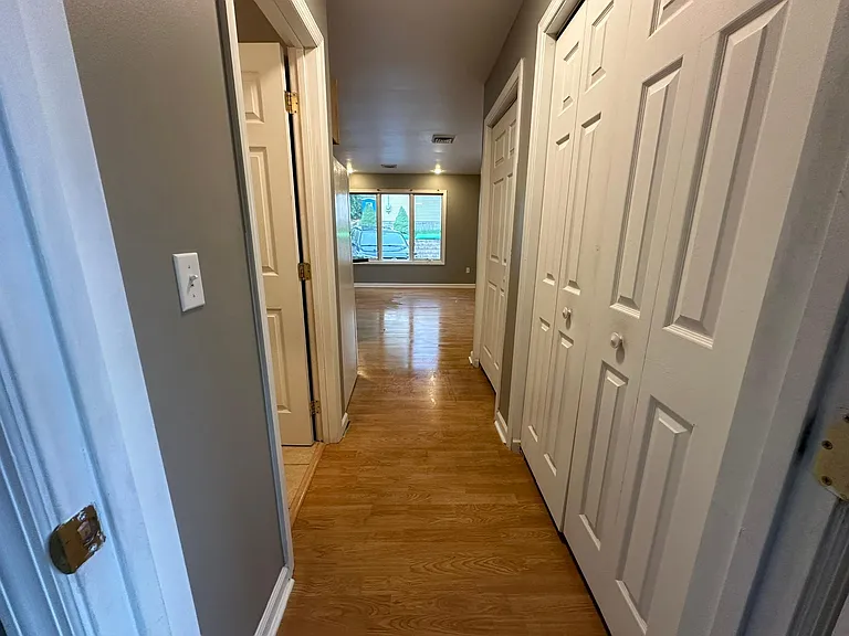 350 Boyers Ave #101 — Photo 16