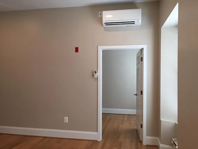 511 Park Ave #3A — Photo 10