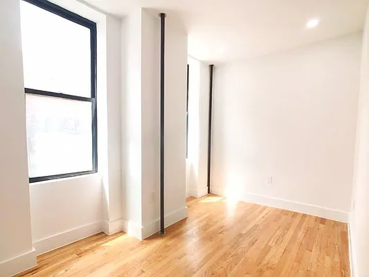 Rented by Compass | media 10