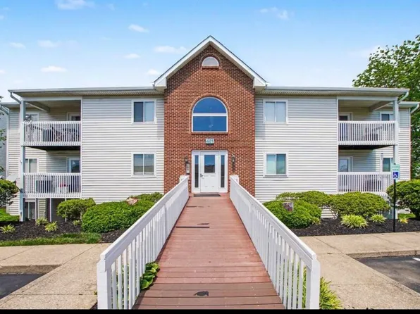 401 Poinsetta Ct APT 12, Florence, KY 41042