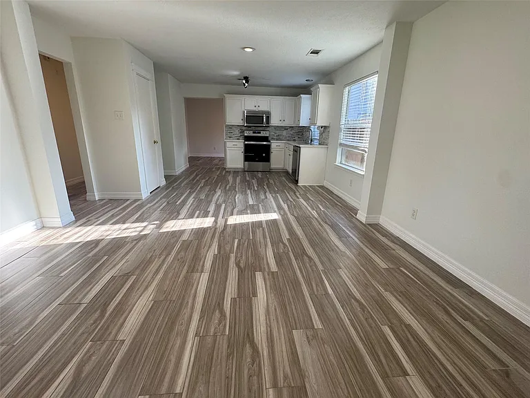 11927 Mule Springs Dr — Photo 14