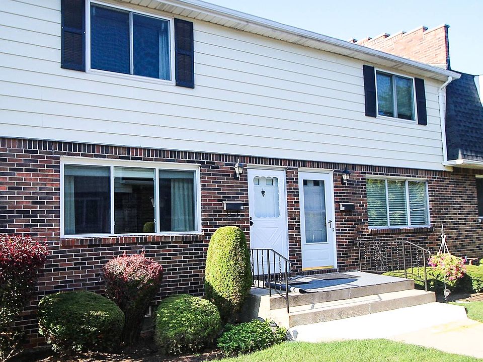 1st image of 50 Stoneledge Ct