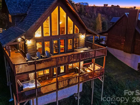 121 Scenic Wolf Dr, Mars Hill, NC 28754