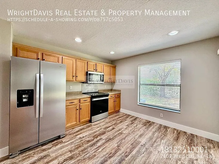 2409 Hibiscus Bay Ln — Photo 14