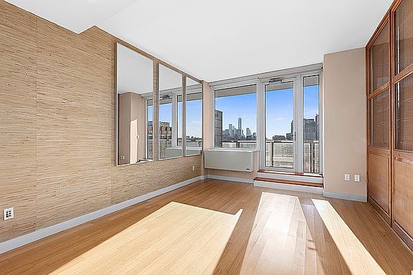 1st image of 450 W 17th St APT 1705