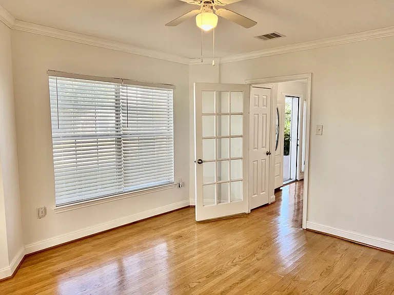4390 Harvest Ln — Photo 10