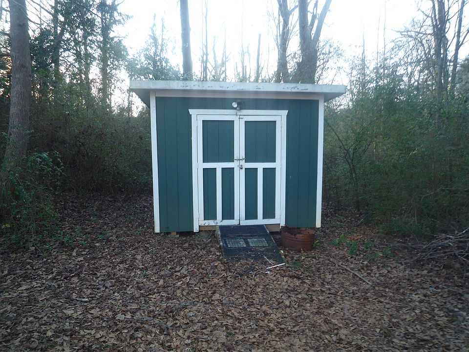 2nd image of 117 Central Lake Cir