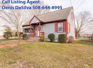 24 Spruce St, Somerset, MA 02726
