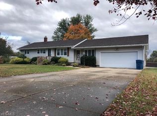 2569 Jay Dr, Barberton, OH 44203