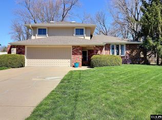 21420 S Shamrock Cir, Elkhorn, NE 68022
