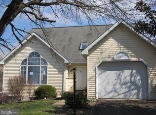 54 Commons Dr, Pottstown, PA 19464