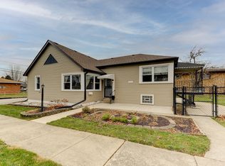 10601 Oxford Ave, Chicago Ridge, IL 60415