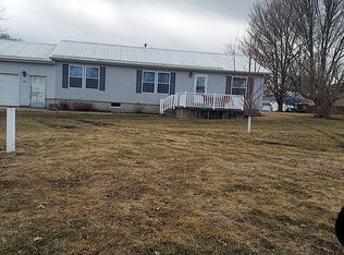 203 Railroad St, Greeley, IA 52050