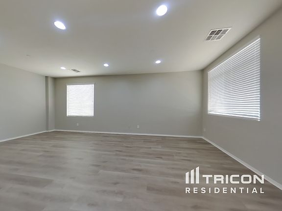 4th image of 43978 W Caven Dr
