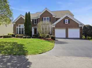 4909 Sammy Joe Dr, Fairfax, VA