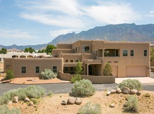 12209 Santa Monica Dr NE, Albuquerque, NM 87122