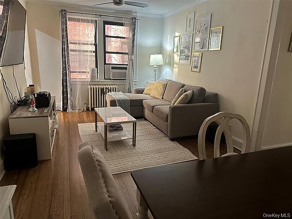 3rd image of 312 Main St APT 3C