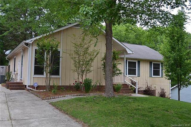 1st image of 11746 Moonridge Dr