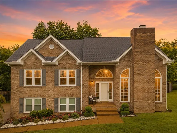 2920 Stewart Campbell Poin, Thompsons Station, TN 37179