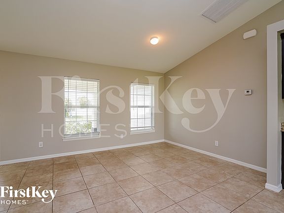 4th image of 1307 NW 15th Ter