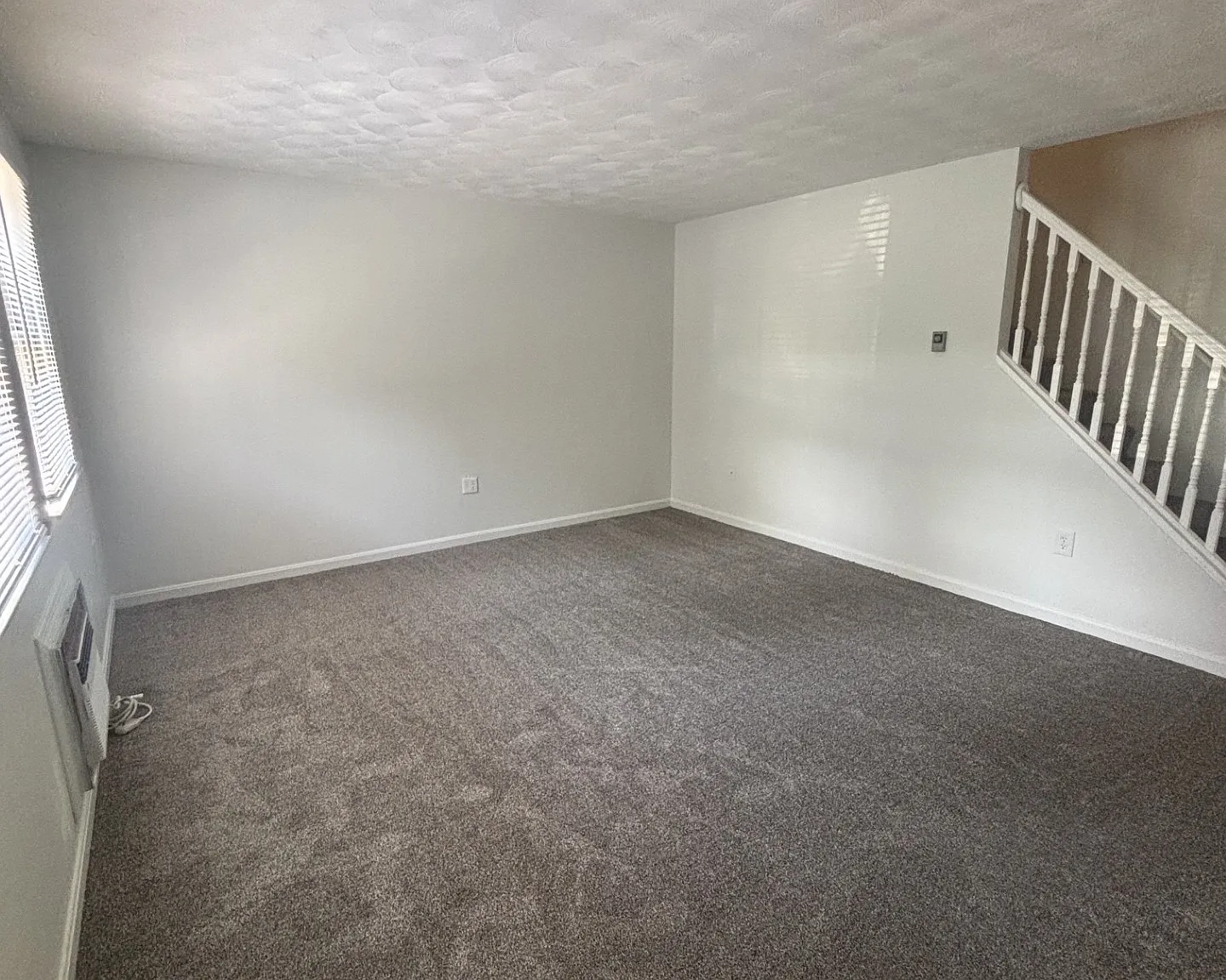 Arbor Manor — Photo 2