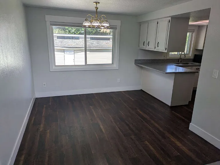 838 S Roberta St #1 — Photo 5