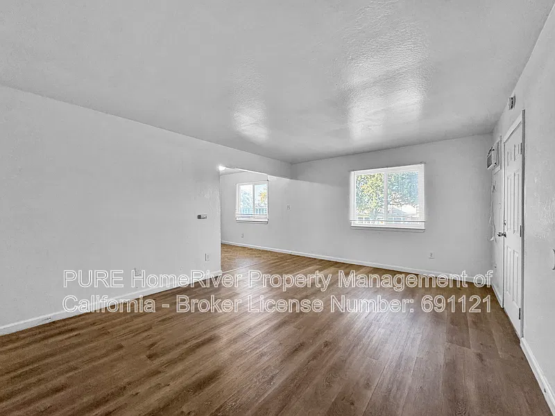 2 bed, 1.0 bath, 1195 sqft, $1,395 — Photo 4