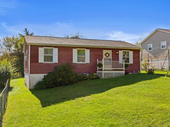 34 Augusta St, Verona, VA 24482
