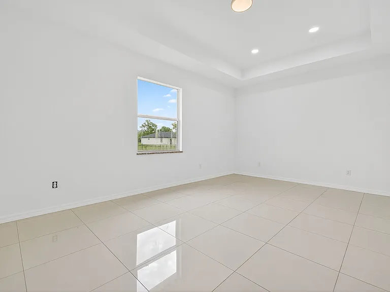 3317 21st St W — Photo 12