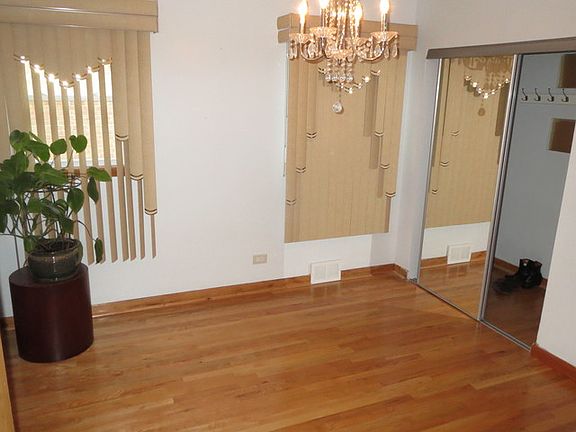 4th image of 3704 S 60th Ct