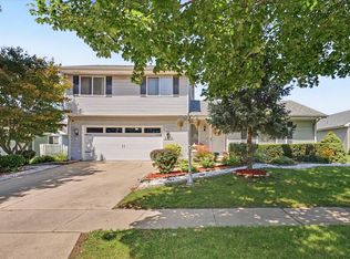 2818 Natalie Dr, Champaign, IL 61822