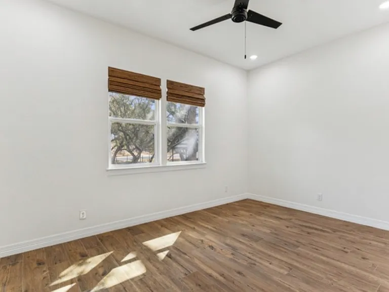 5571 Eichman Rd — Photo 17