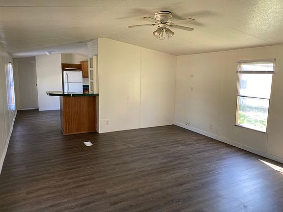 5th image of 1712 Hofheinz St Trlr 8
