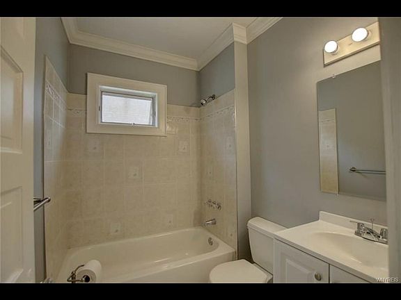 5th image of 25 Richfield Dr